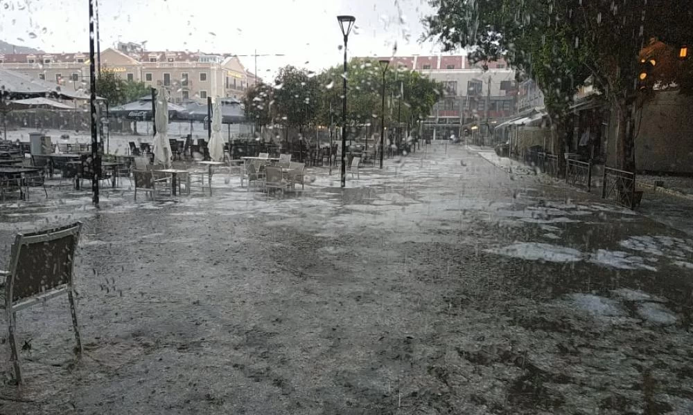 Κεφαλονιά: Αργοστόλι - Καταιγίδα με έντονη χαλαζόπτωση